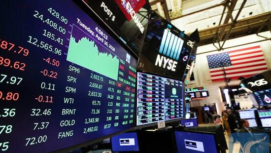 US dollar falls in anticipation of today's inflation data US dollar falls in anticipation of today's inflation data